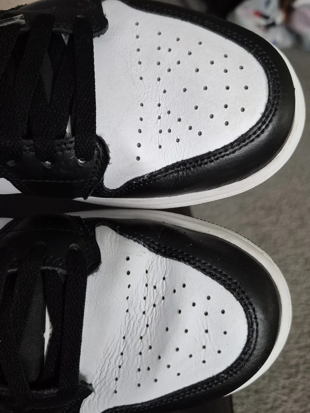 Air Jordan 1 Low Black Medium Grey White 2021 Men's Size 8.5 553558-040
